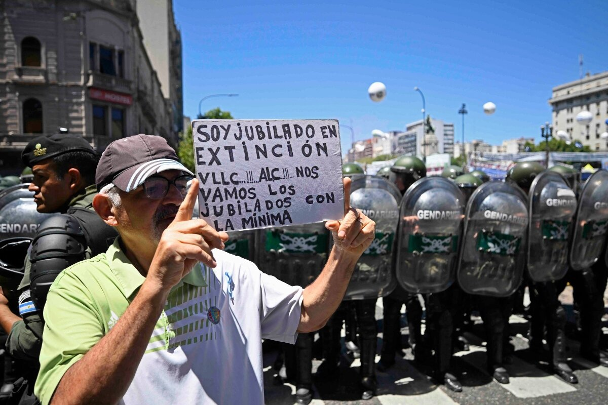 Jubilados bajo la pobreza: víctimas de la motosierra de Milei